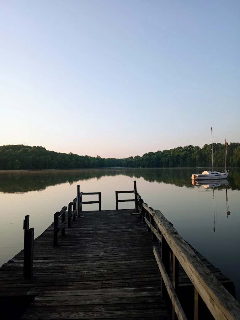 Shady Cove Resort & Marina LLC