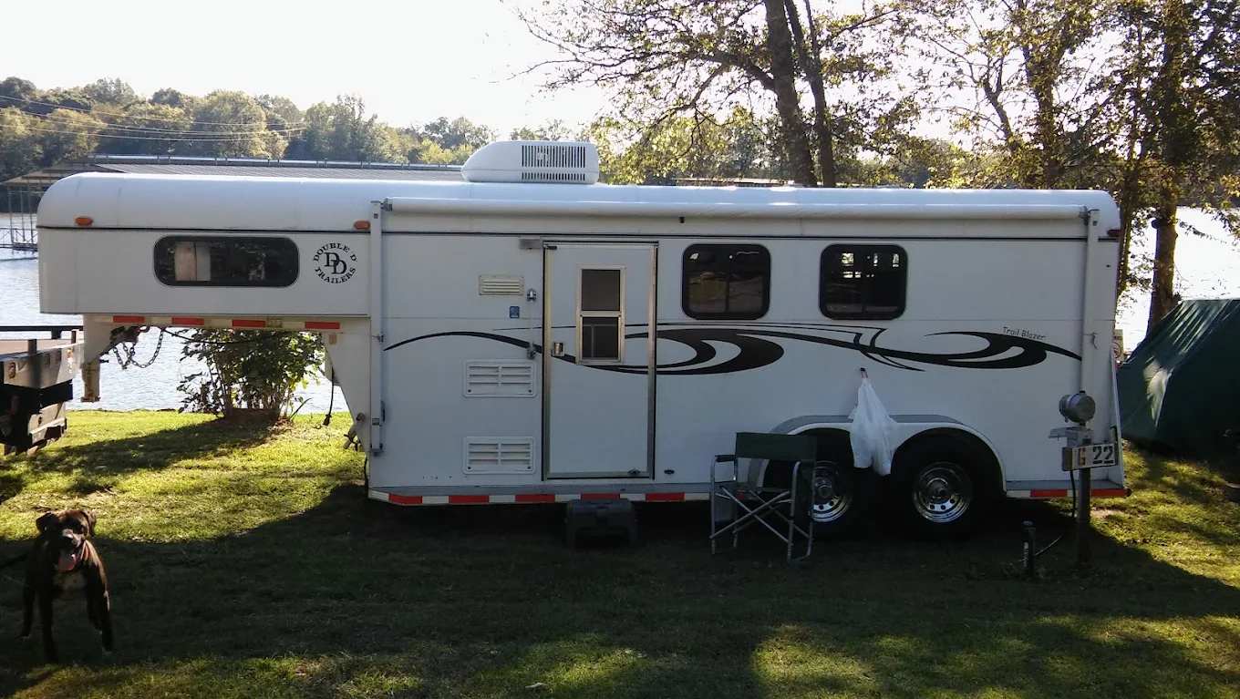 Shady Cove Resort & Marina LLC
