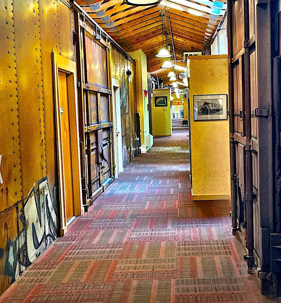 Northern Rail Traincar Inn