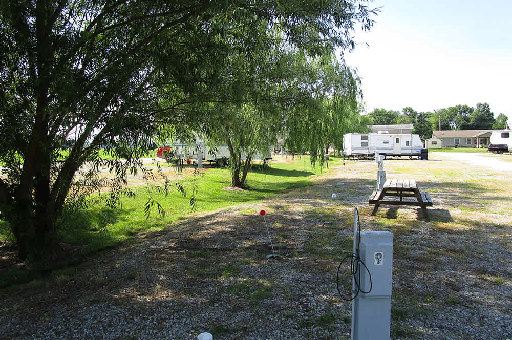 K-River Motel & Campground