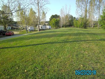 Lamplight Lane RV Resort at Glen Oaks
