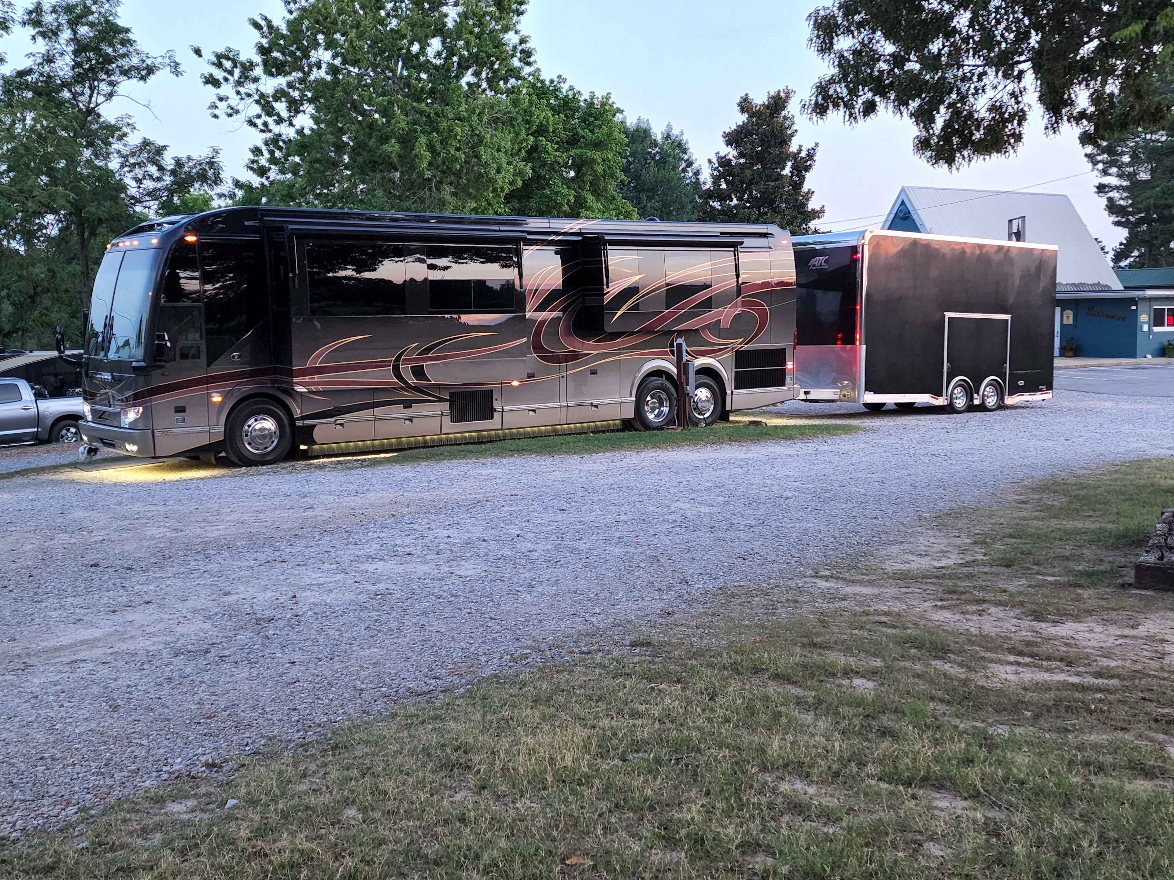 Parkers Crossroads RV Park and Campground