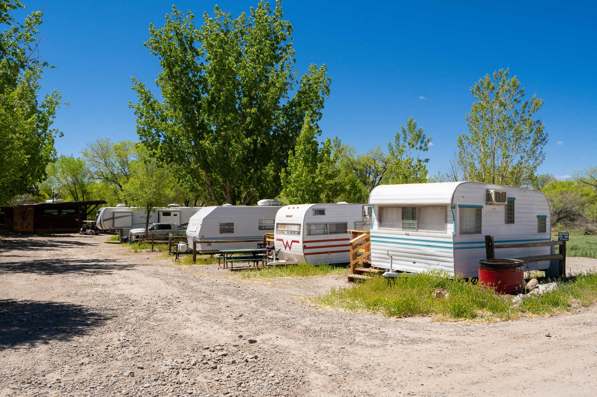 Cedar Creek Lodging & RV Park