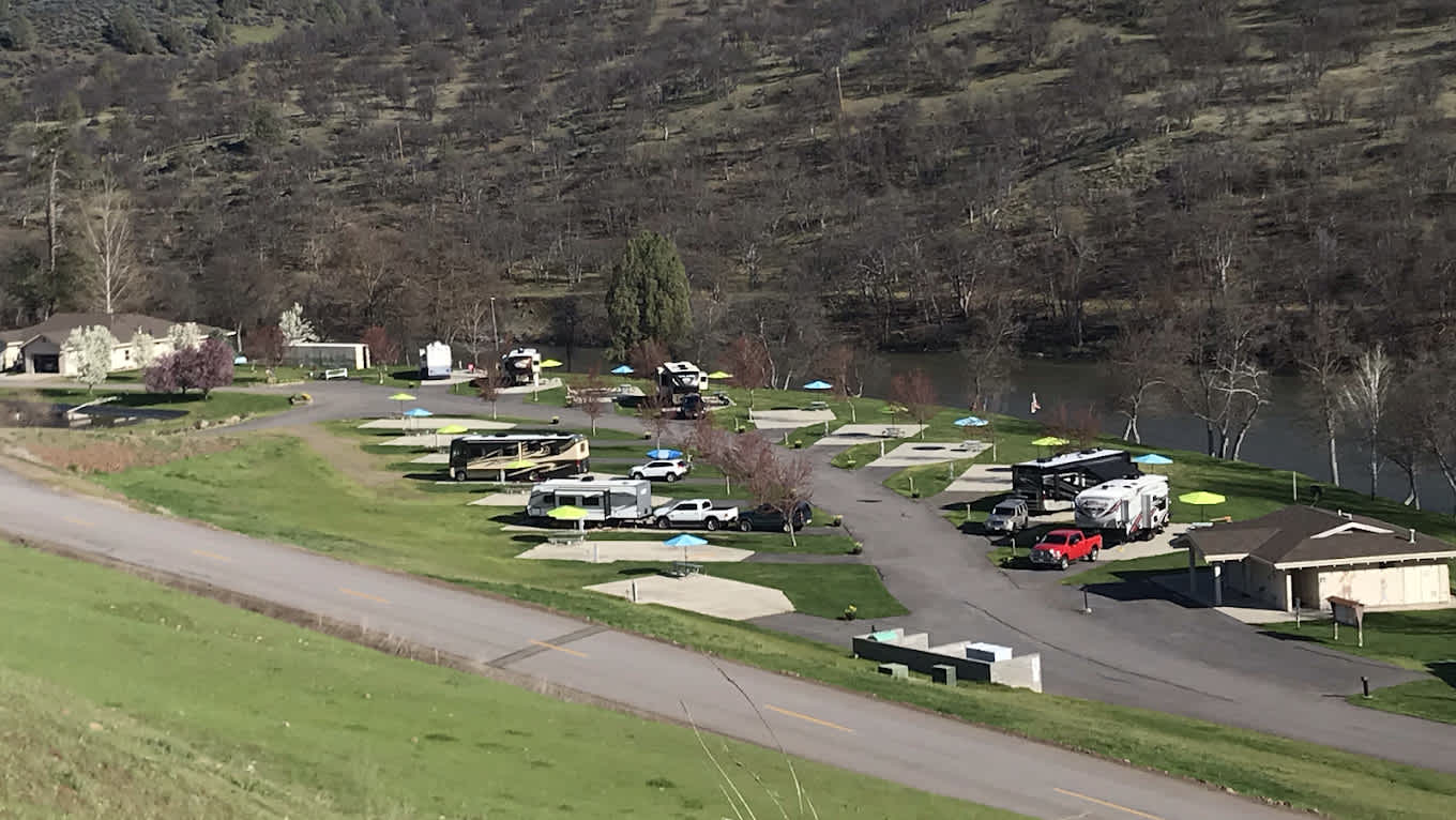 Klamath Ranch Resort - Blue Heron RV Park