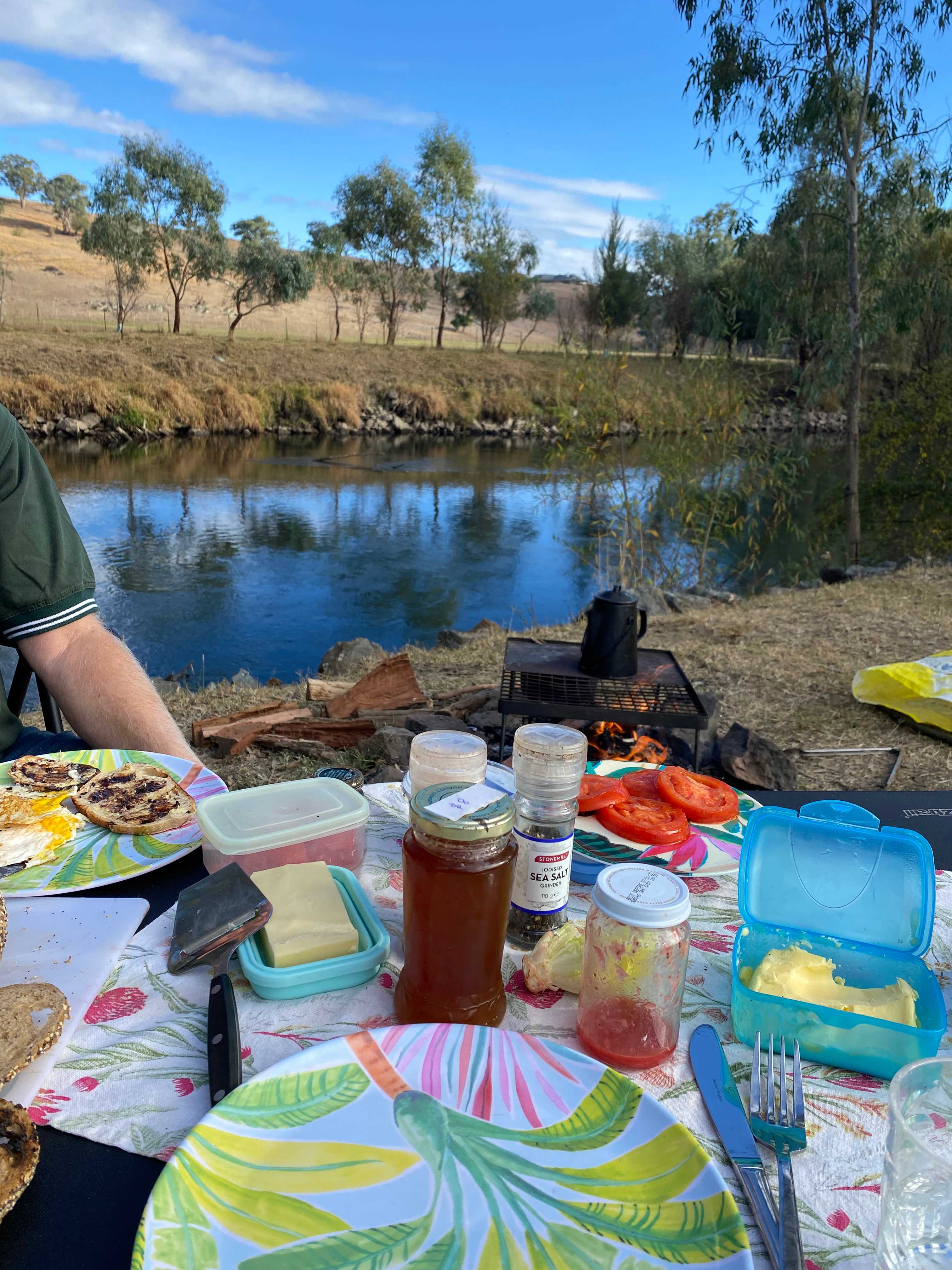 Bahwidgee on Tumut River