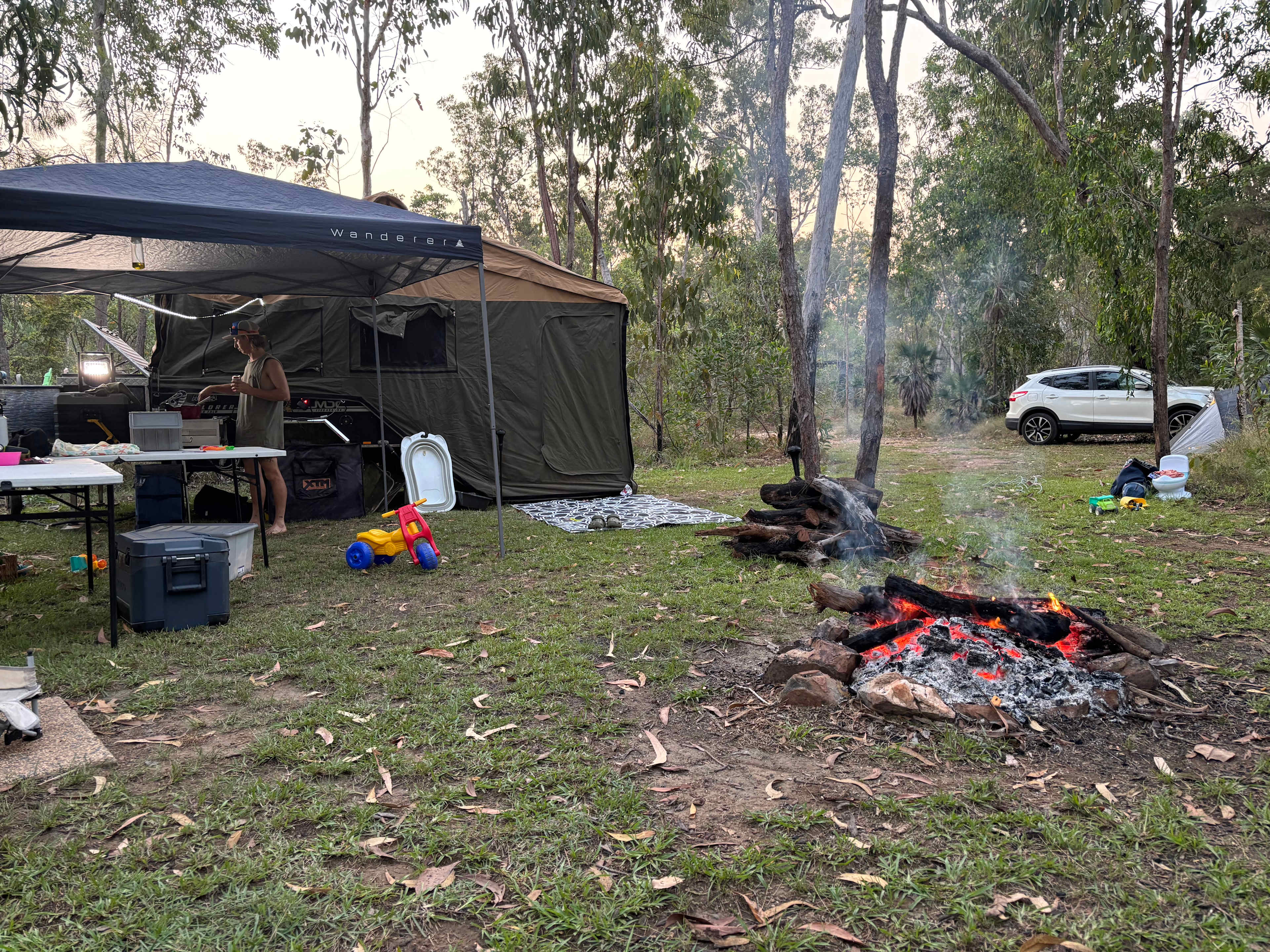 Middle Camp & Stay- Berry Springs