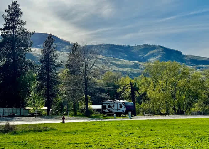 Riveroaks RV Resort