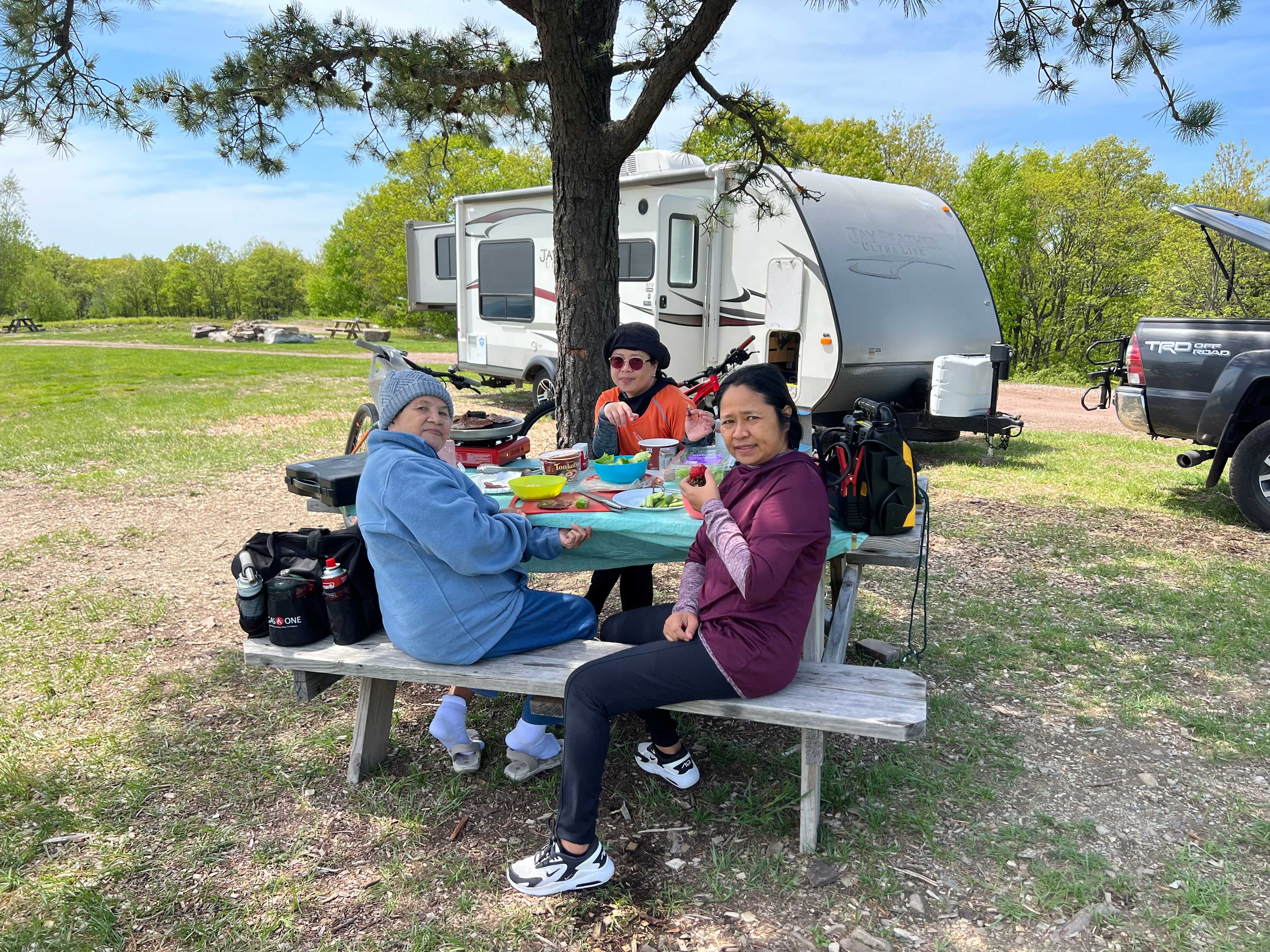 100 Mile View Camping