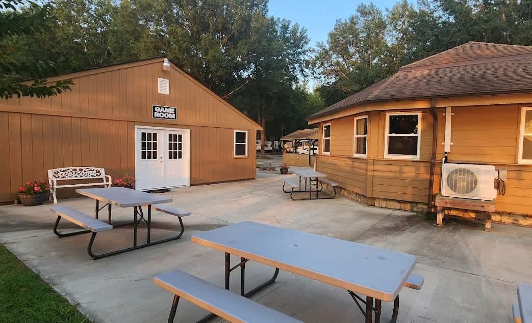 Davis Lakes & Campgrounds