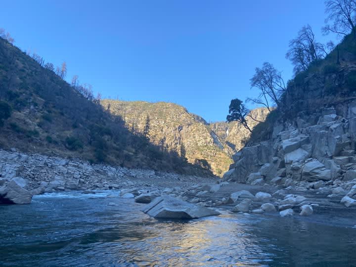 Lake Oroville's Floating Campsites