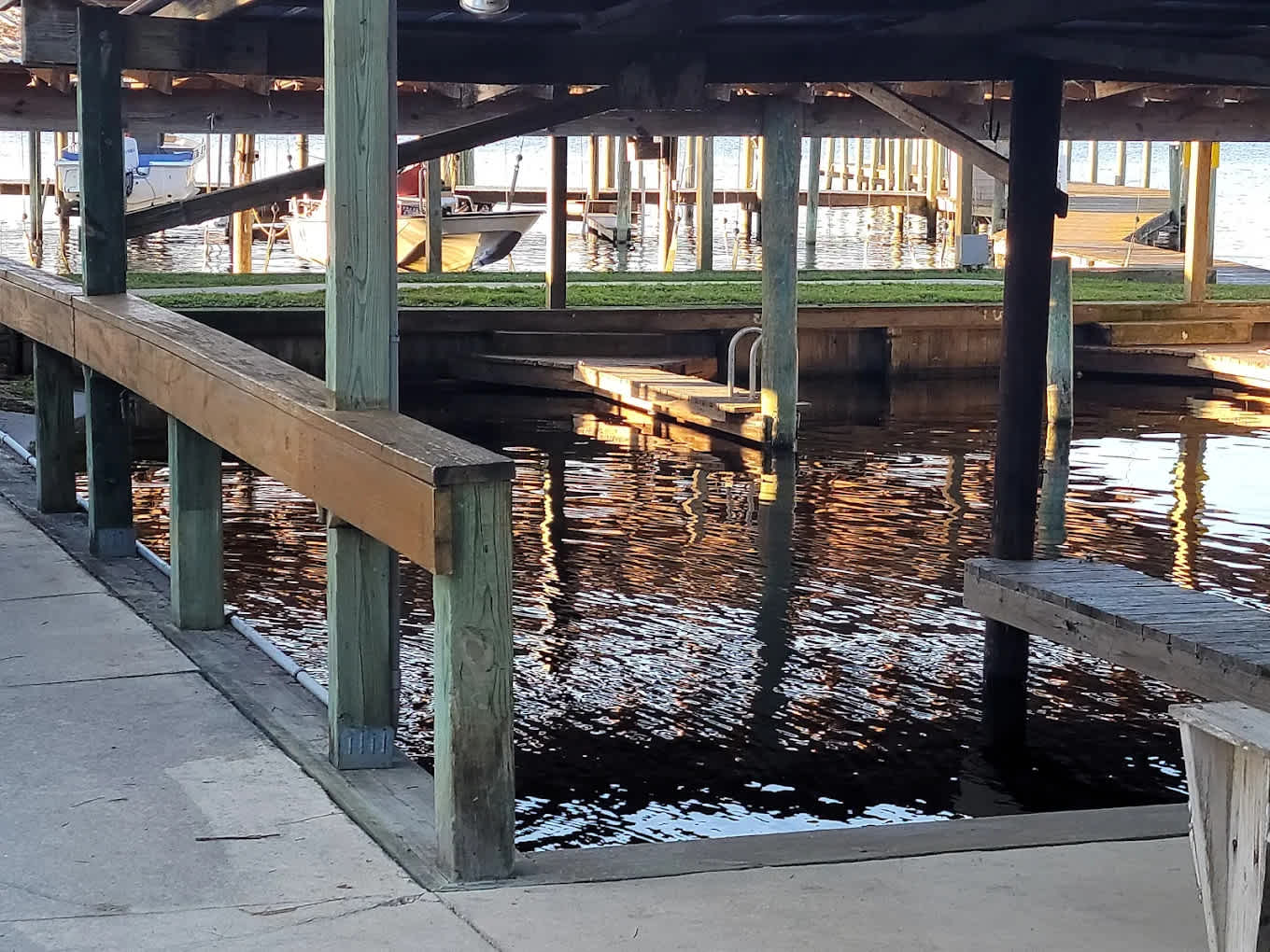 Georgetown Marina, Lodge and Rv Park