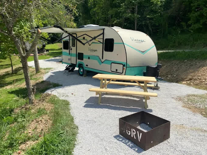 4 Guys RV Park at the Gorge