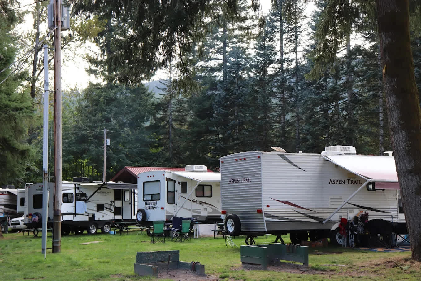 Lone Fir Resort