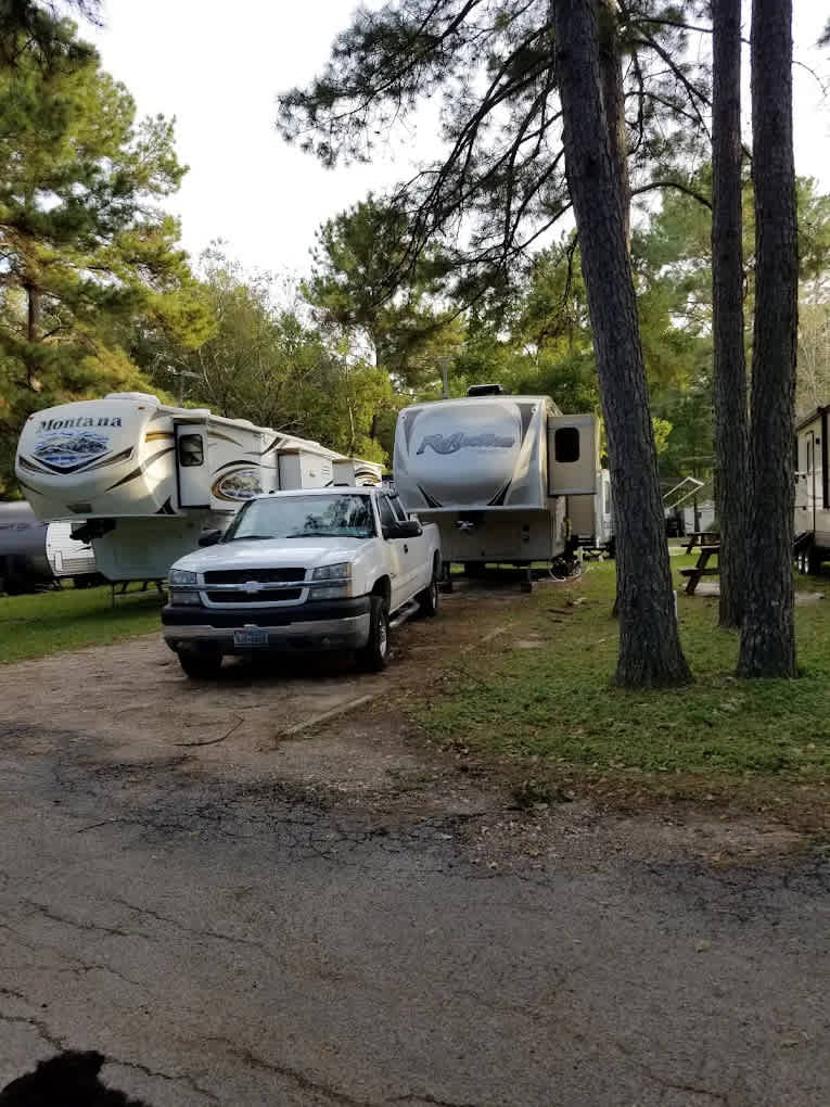 Lone Star Lakes RV Park