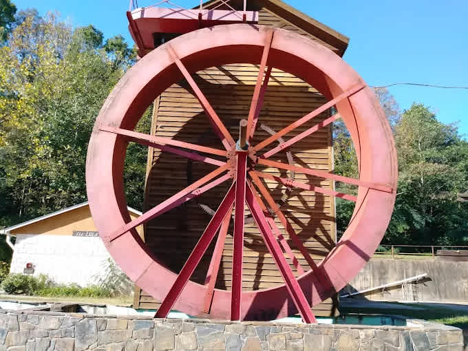 Lucky Strike Gold and Gem Mine Inc.