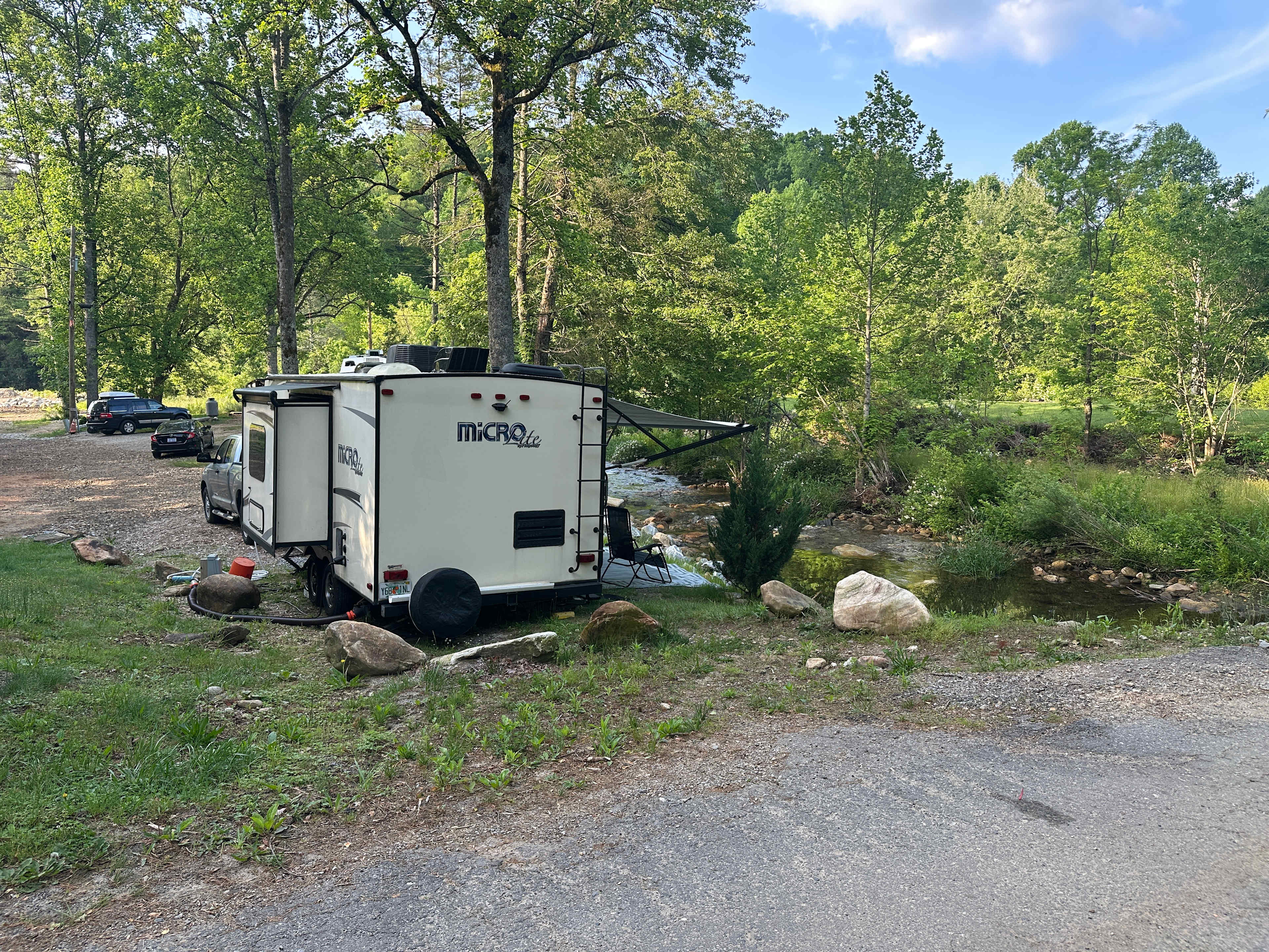 At the Ridge Camp-Riverside Escapes