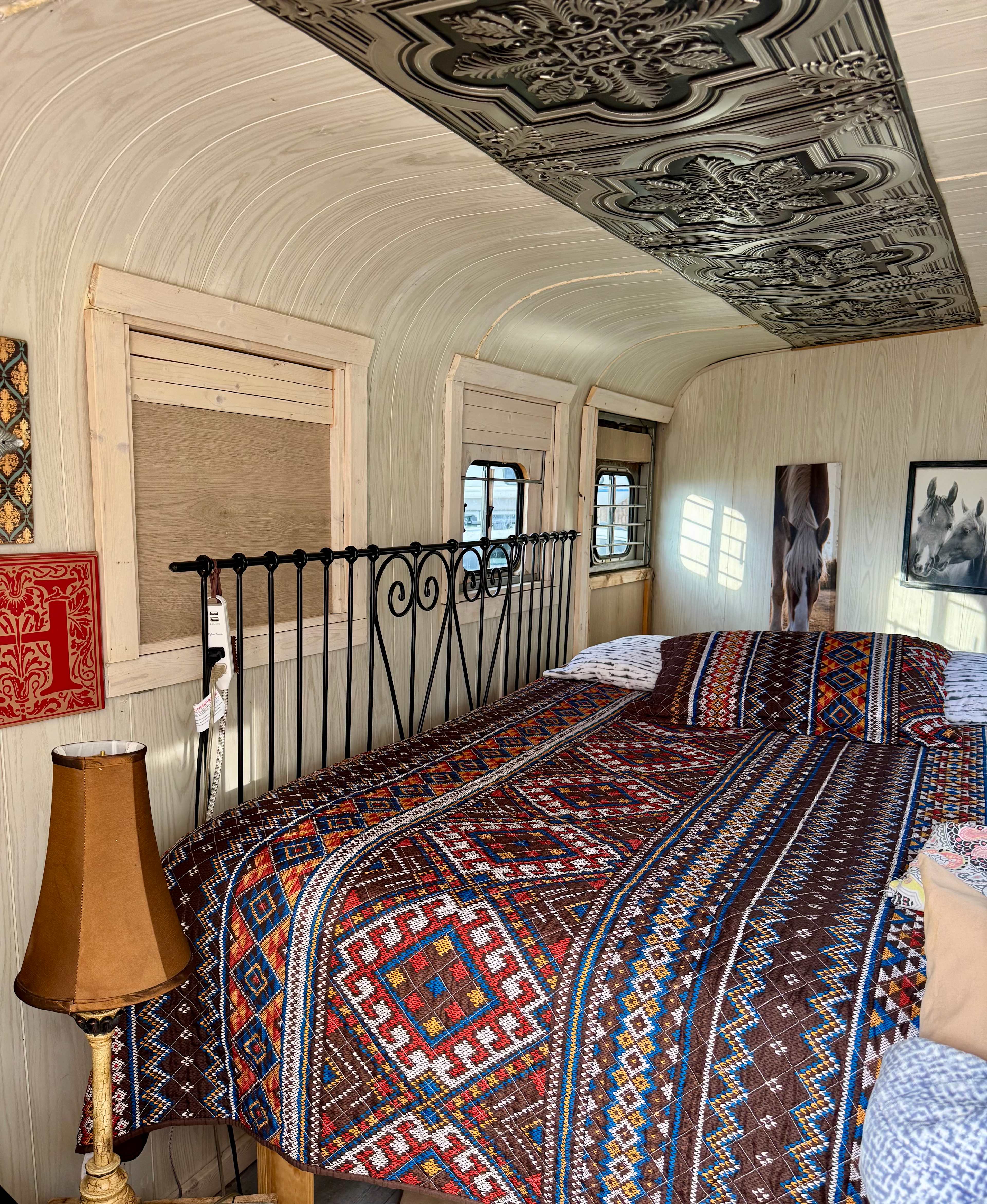 Cozy horse trailer lodging 