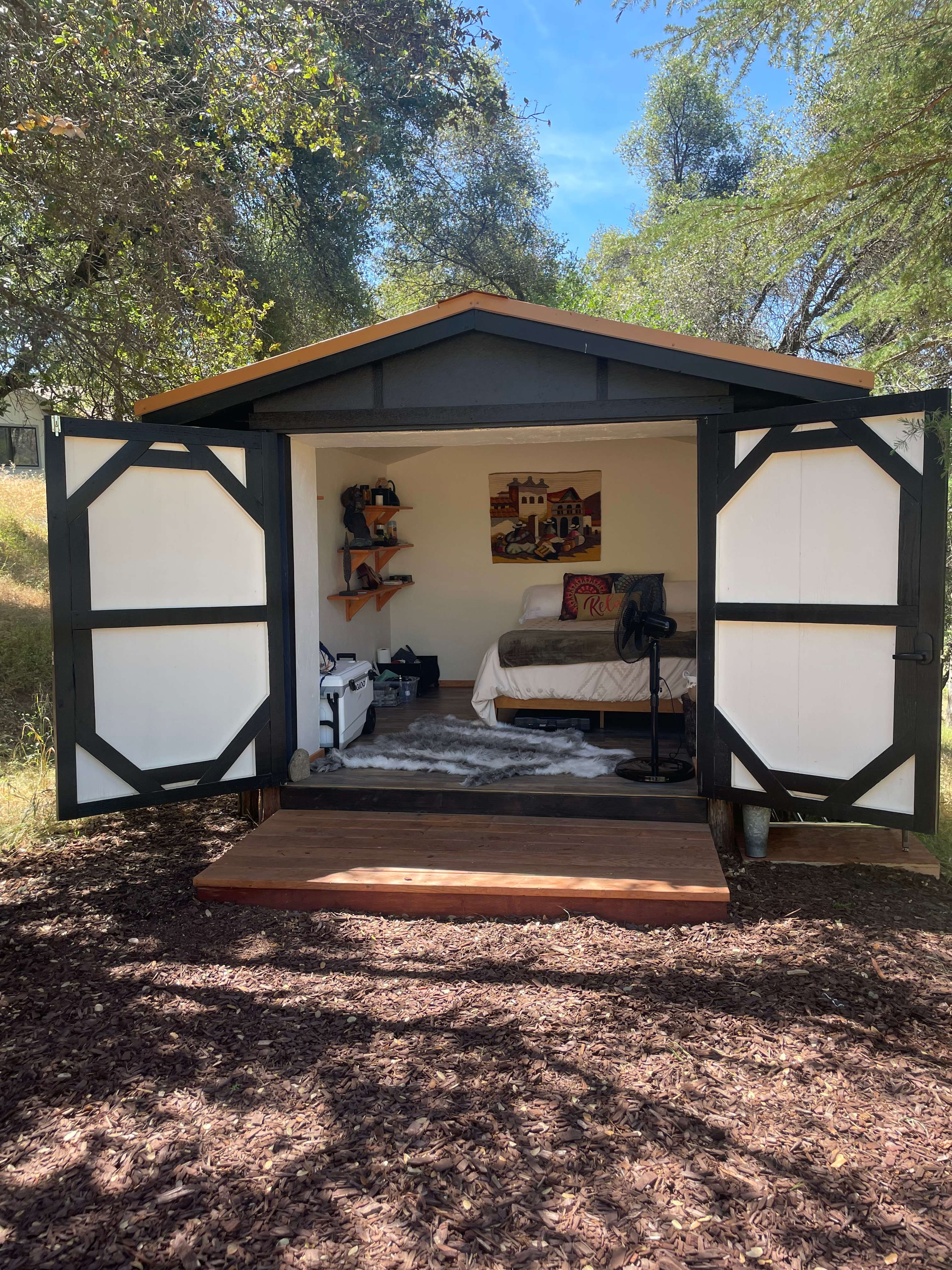 Glamping Ahwahneechee Hut  🛖