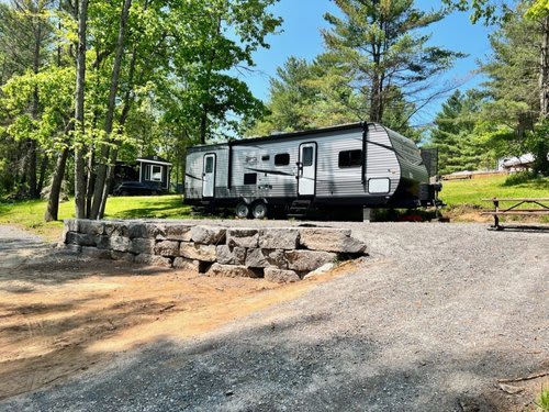 Roots RV Resorts - Stoney Lake
