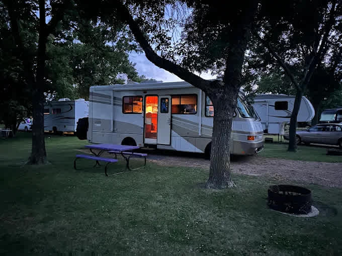 Dakota Sunsets Campground