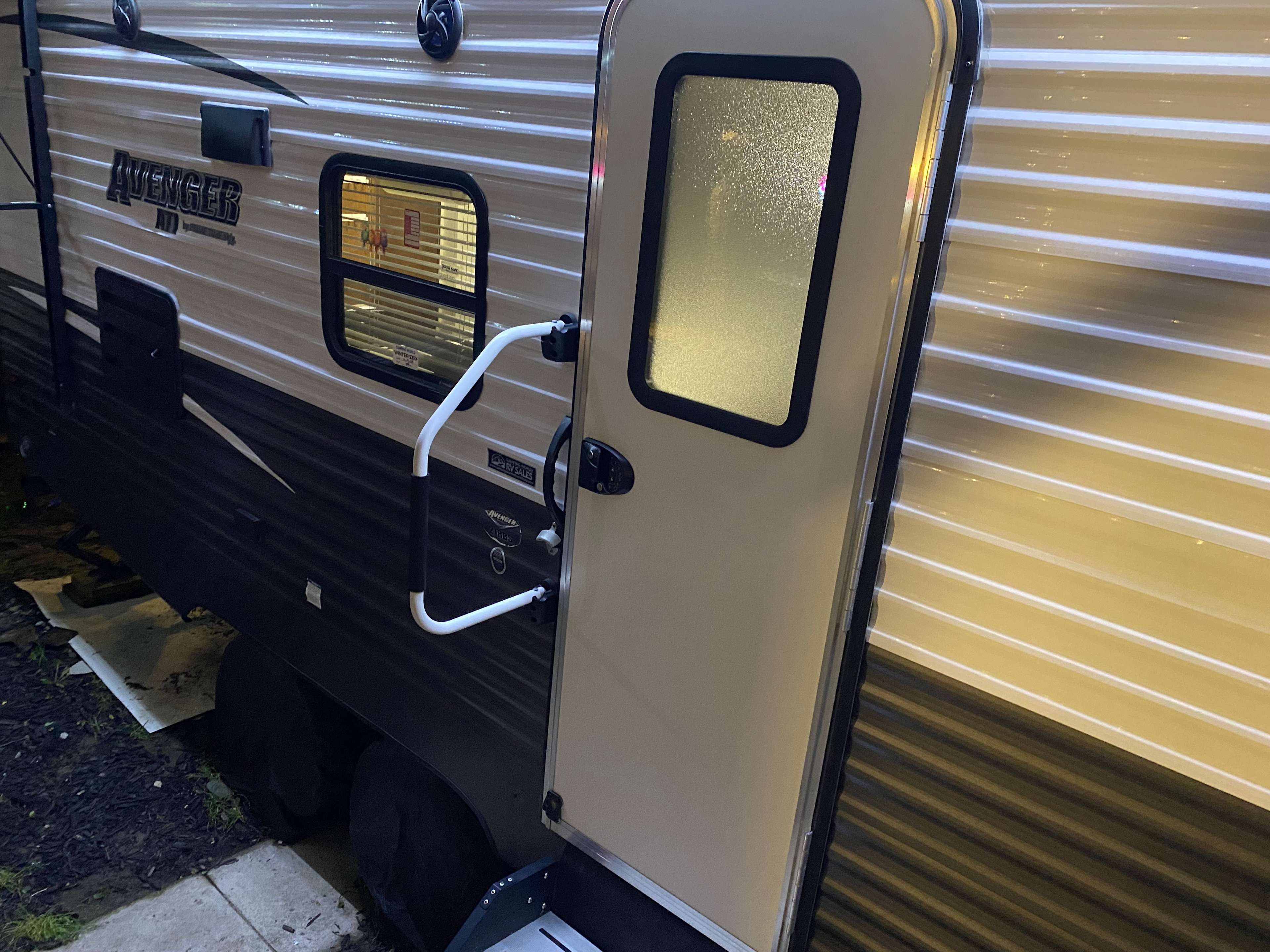 Mayfaircana Avenger RV