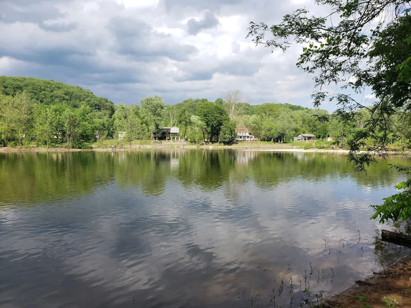 RIVERBANK CAMPGROUND AND COTTAGE RENTAL