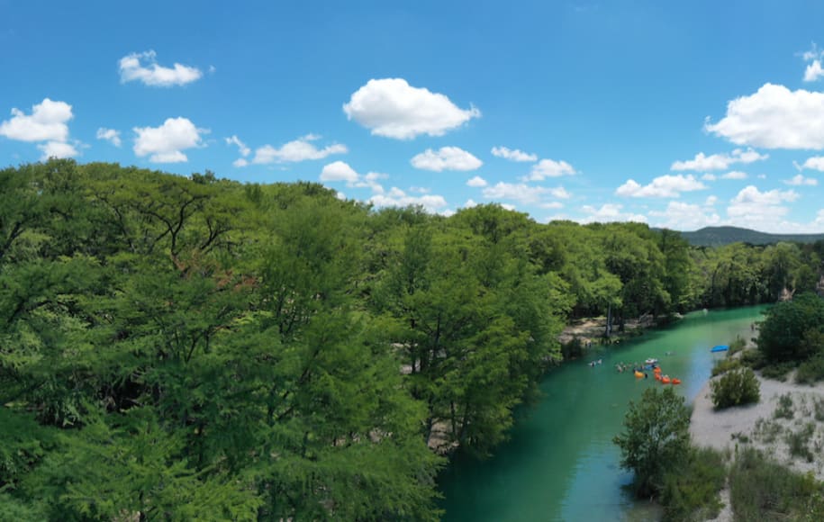 Nanas RV Park on the Frio