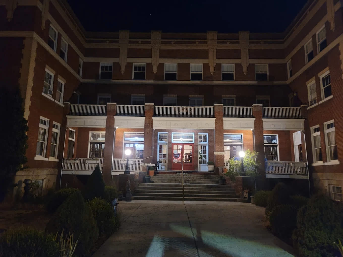 The Historic Union Hotel & RV Park