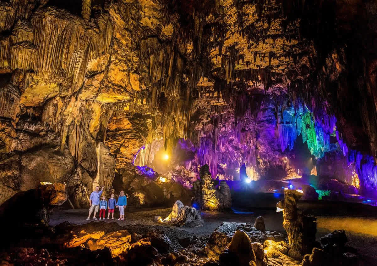 Desoto Caverns Park