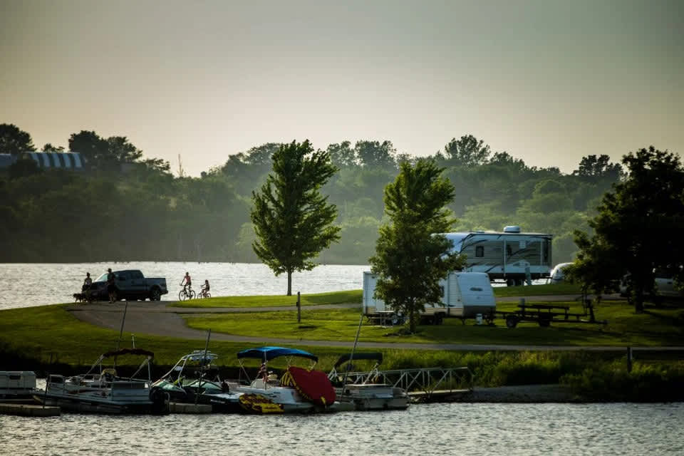 Mozingo Lake County RV Park