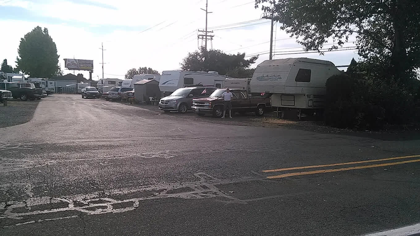 Salem Estates RV Park and Storage