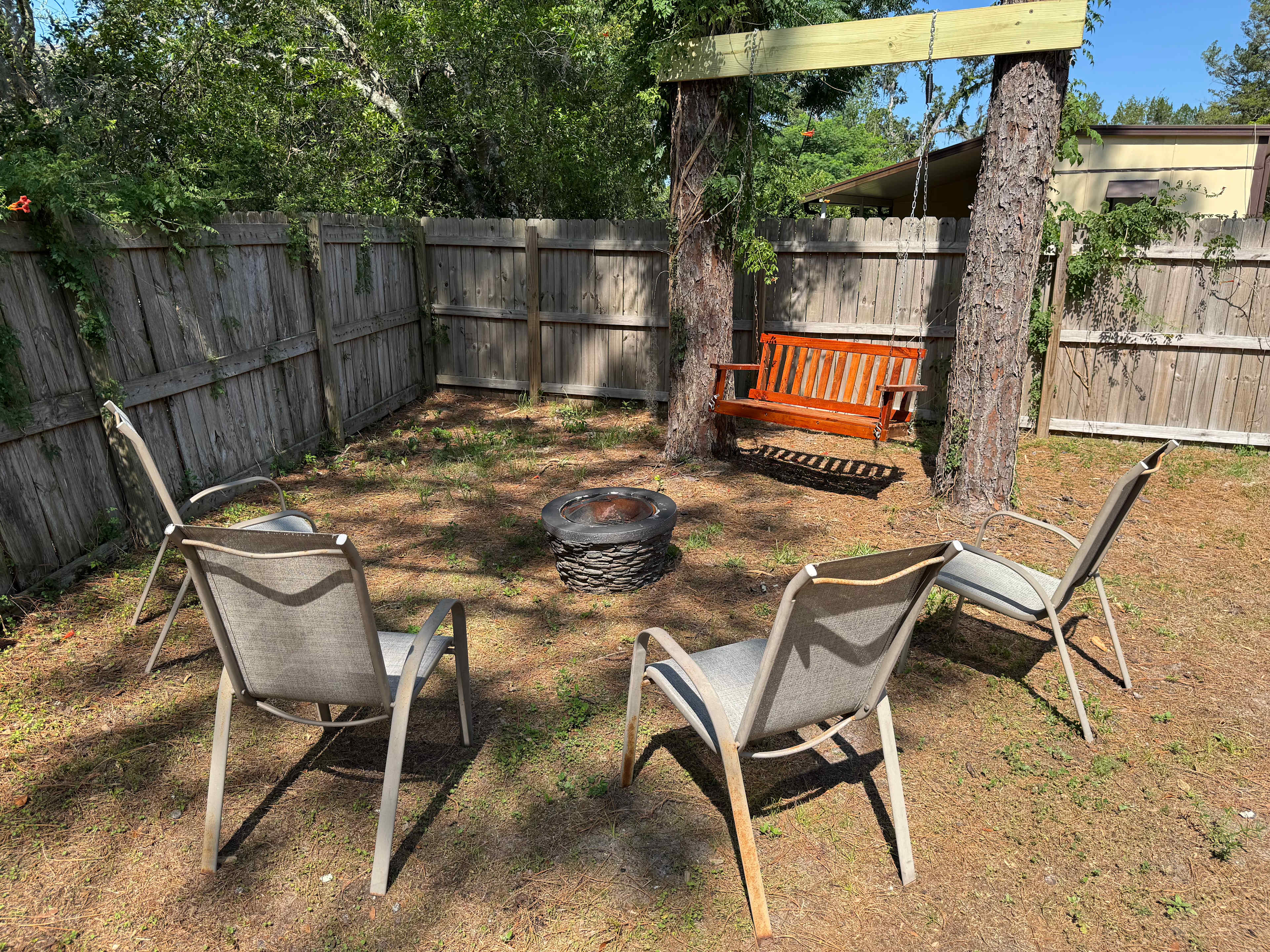 Private Pets Welcome Full Hook Up !