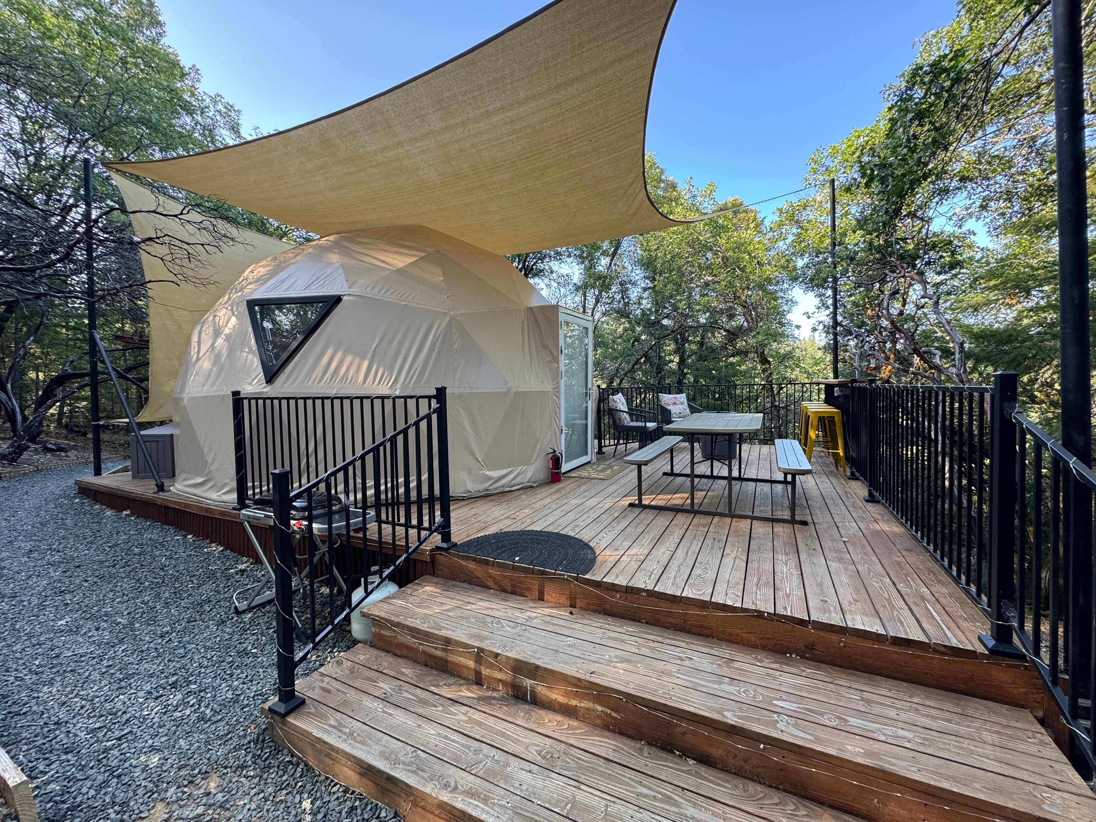 Rollins Lake Retreats, A/C & WIFI