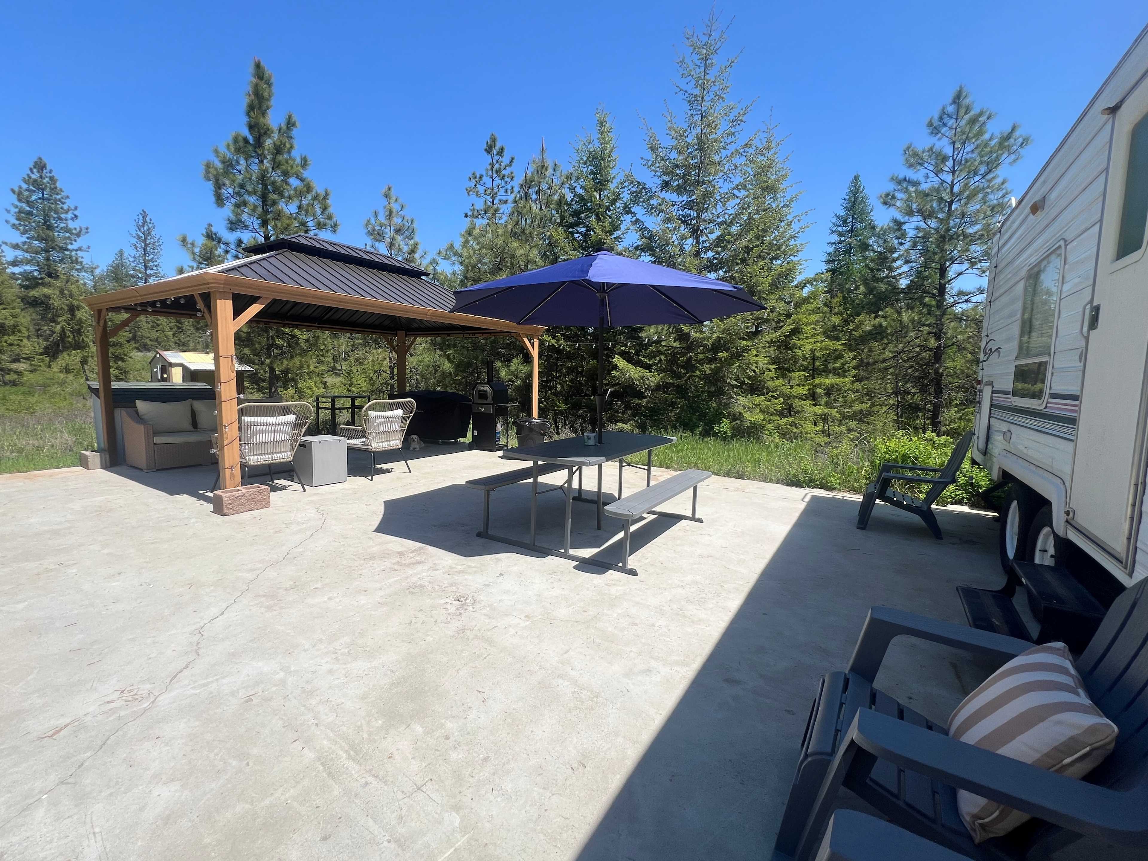 The Grove - Pizza Oven, Jumbo Tent!
