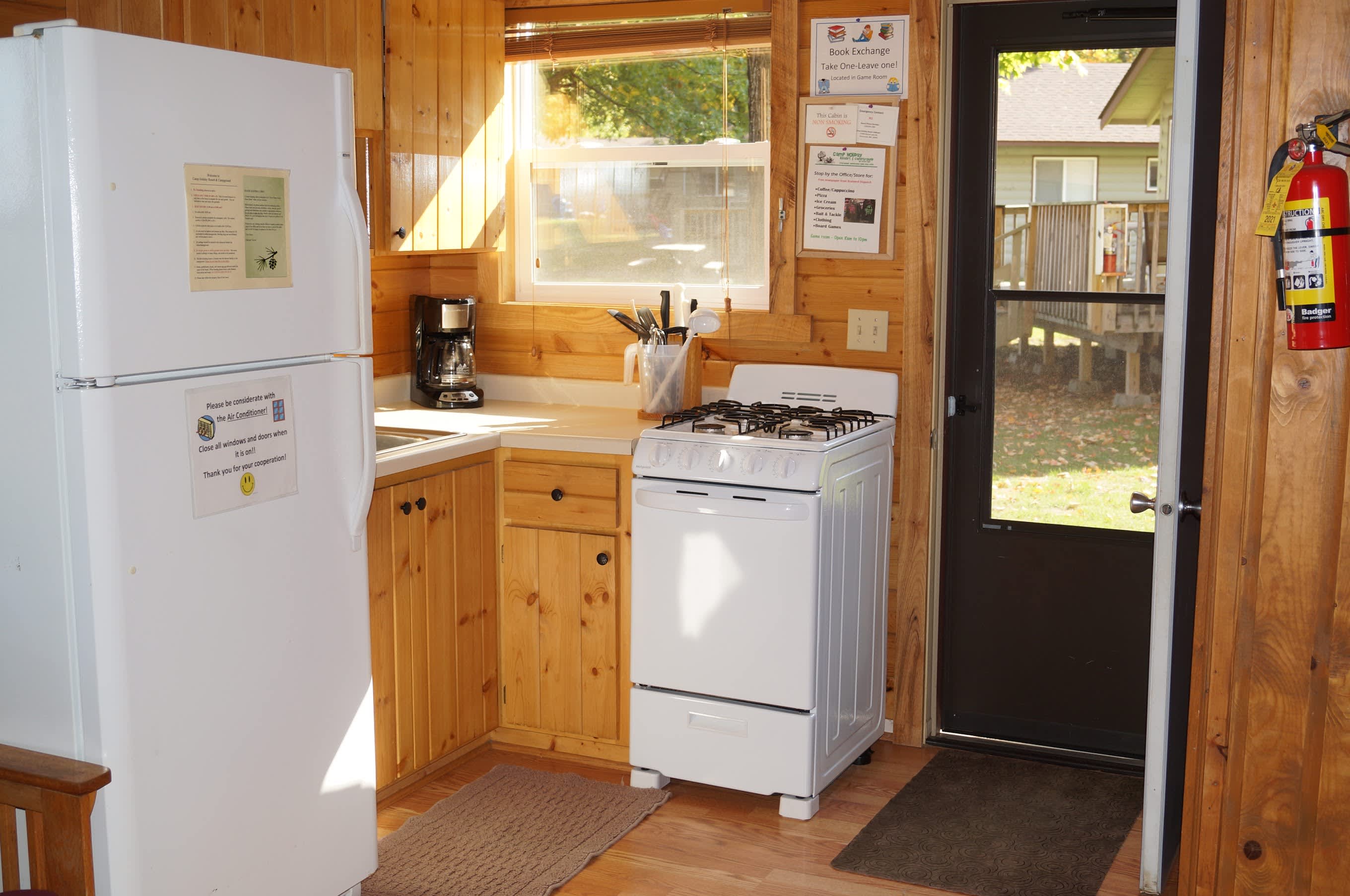 Camp Holiday Resort & Campground