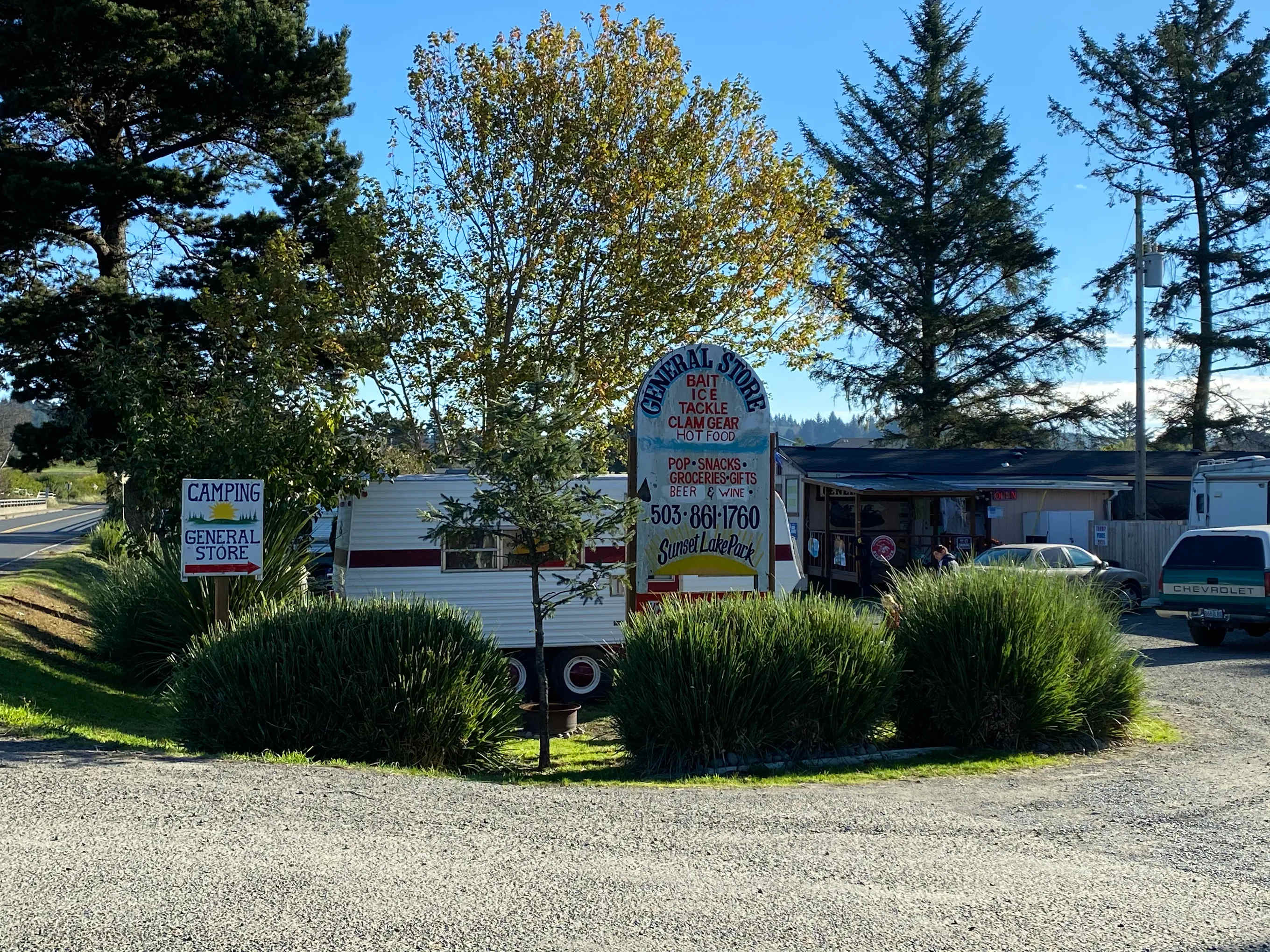Sunset Lakes Resort