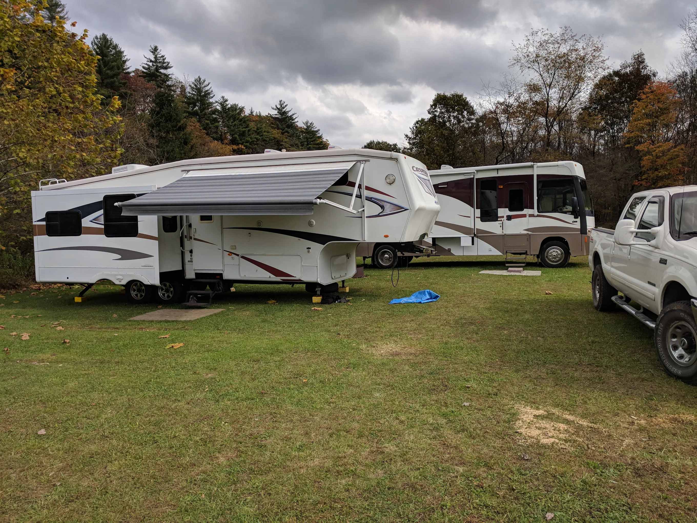 ELK CROSSING 555 - CAMPGROUND