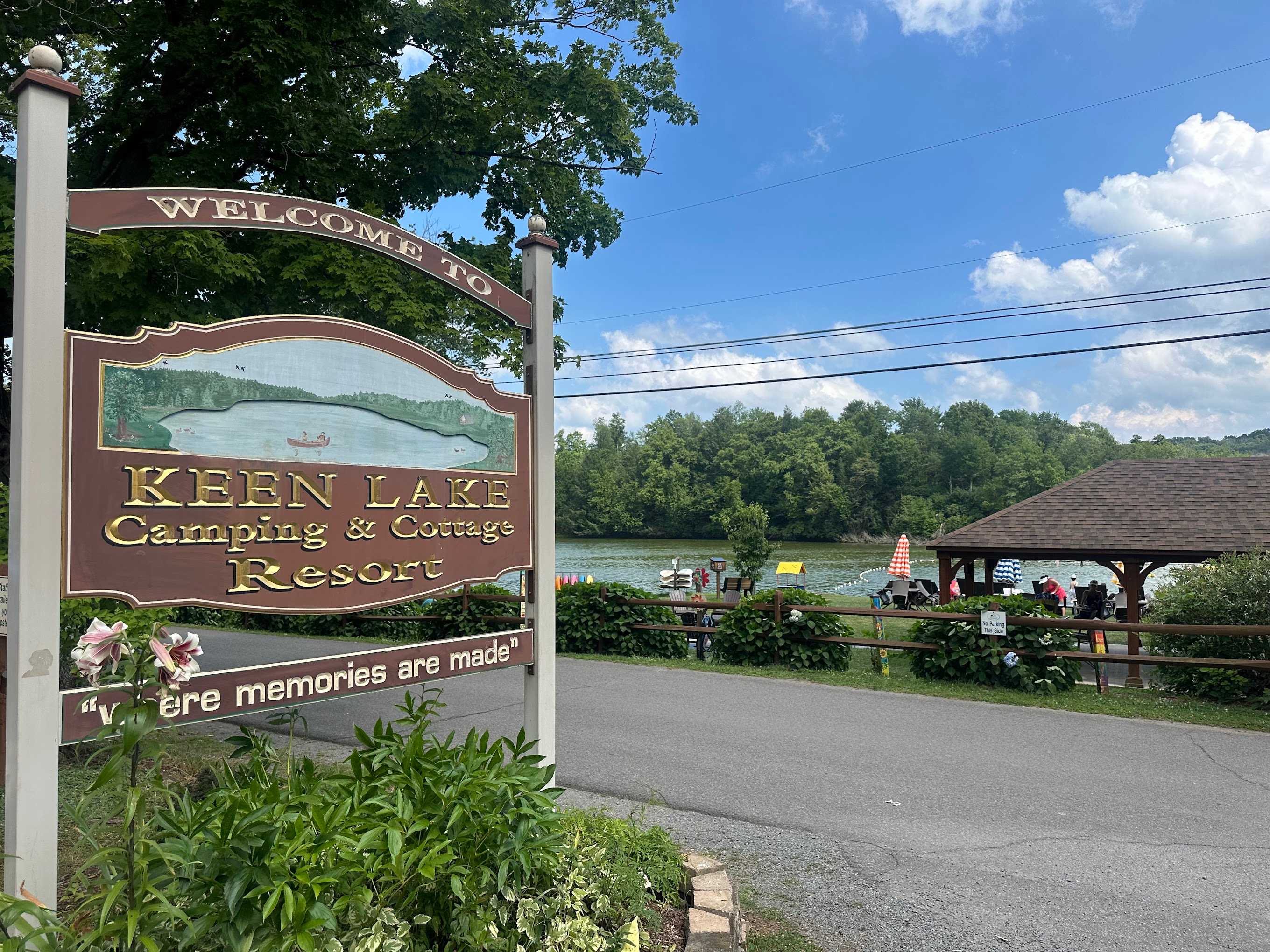 Keen Lake Camping Cottage Resort