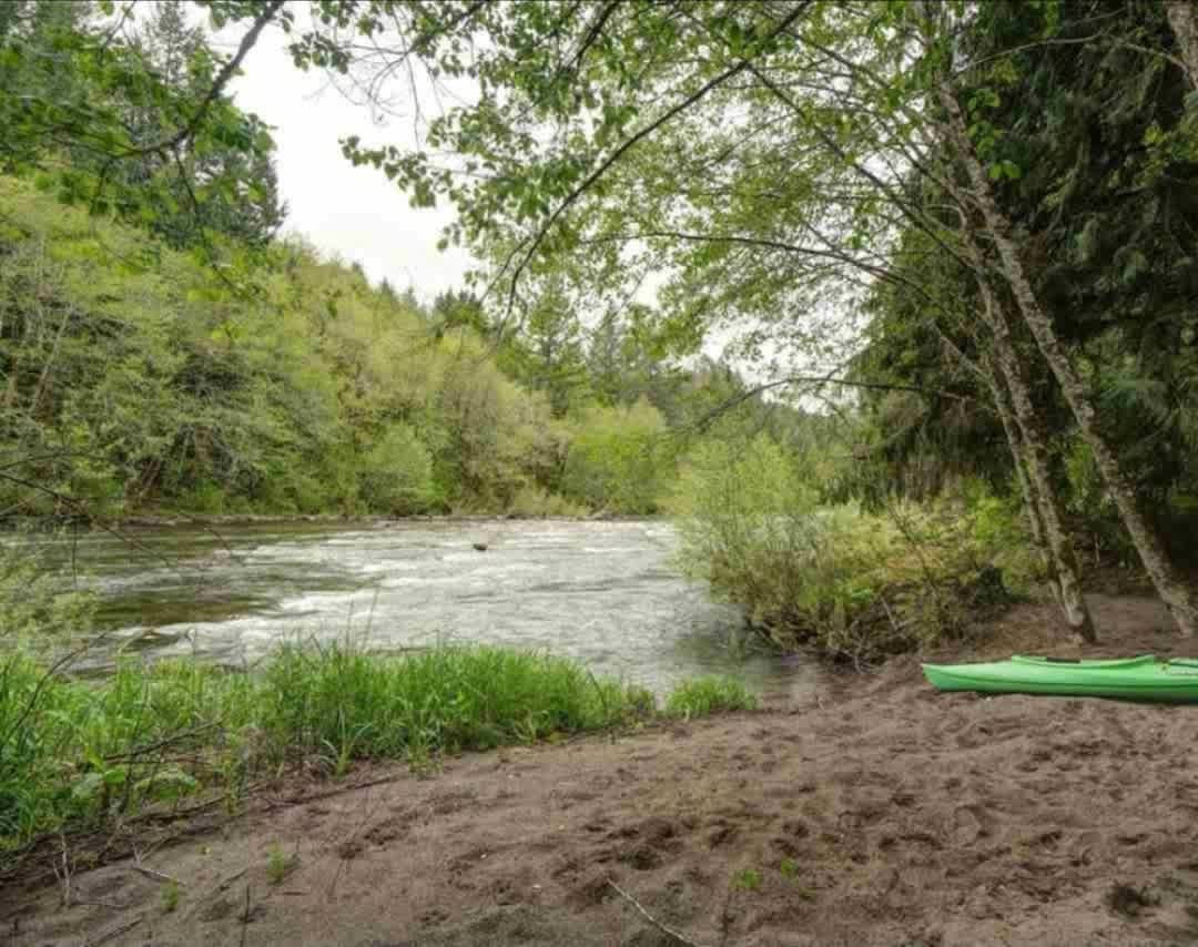Cindi's River Getaway