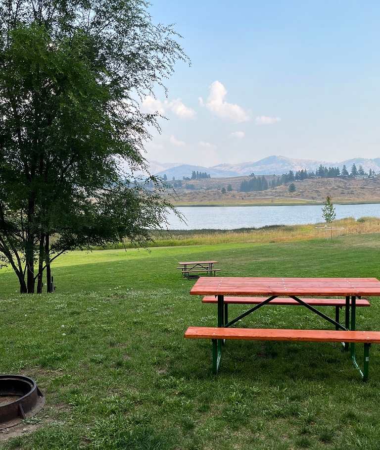 Big Twin Lake Resort