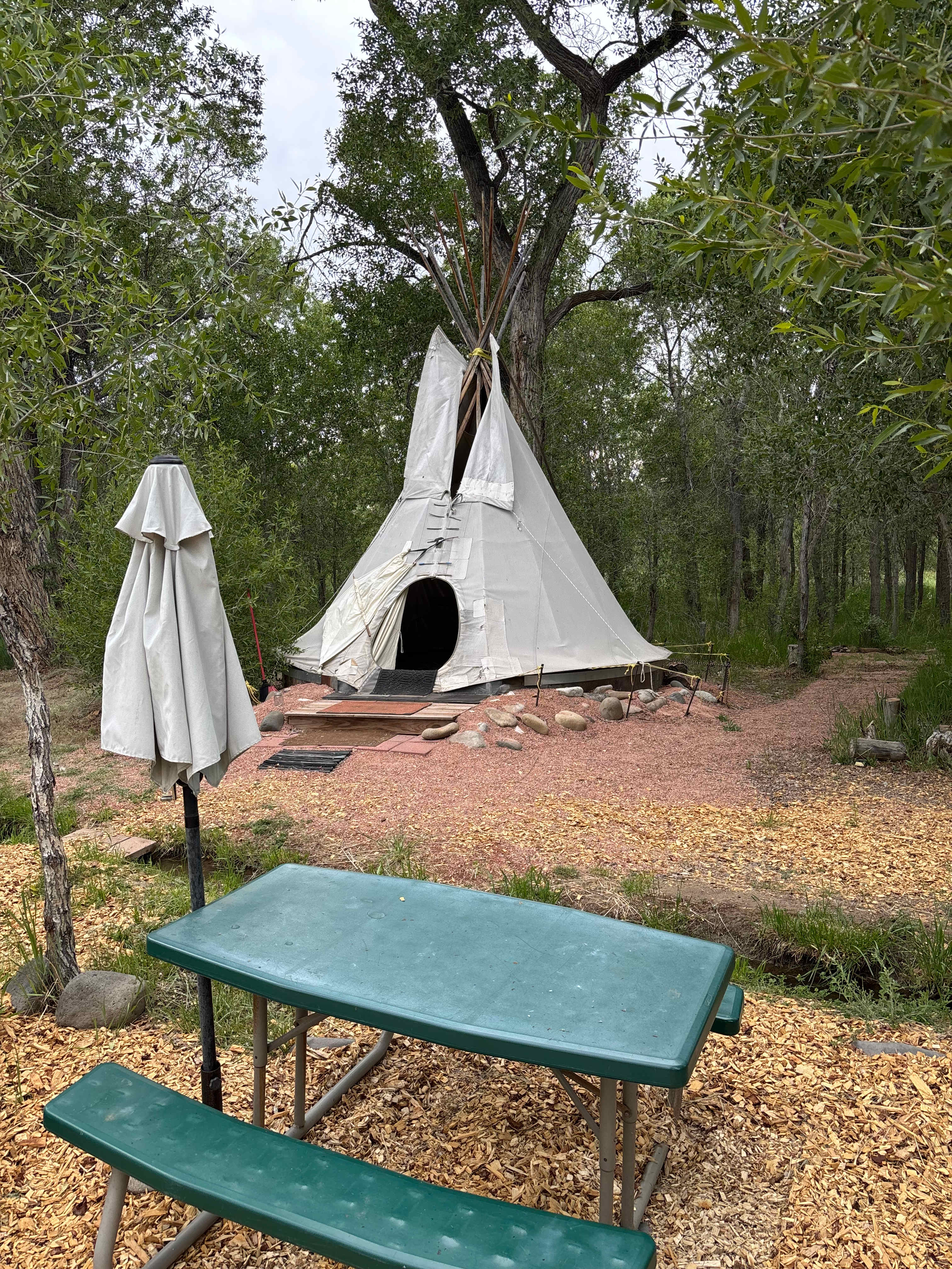 Riverwalk Yurt, luxury on river