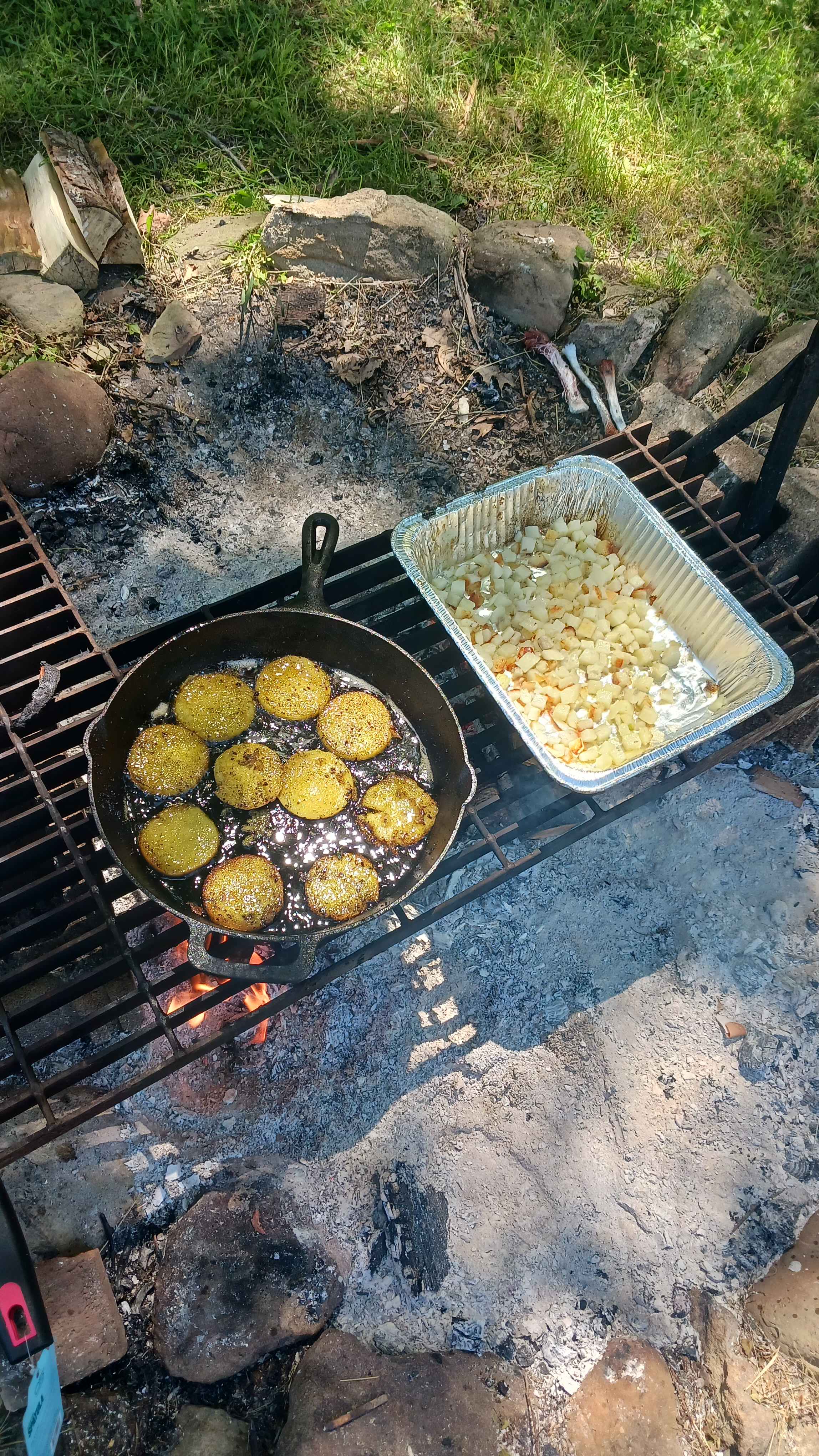 Breakfast over the fire 🔥