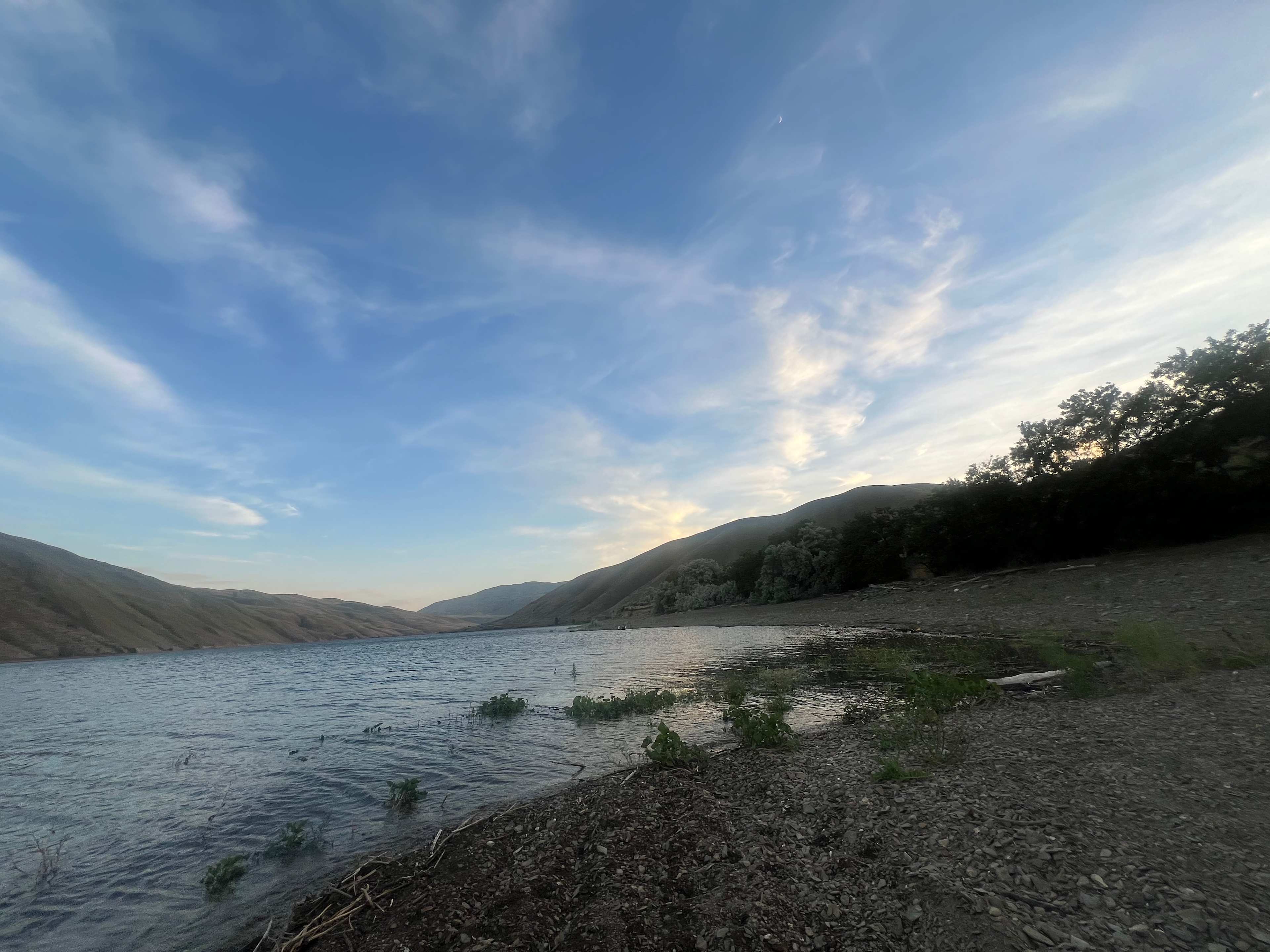 Waterfront RV camping brownlee