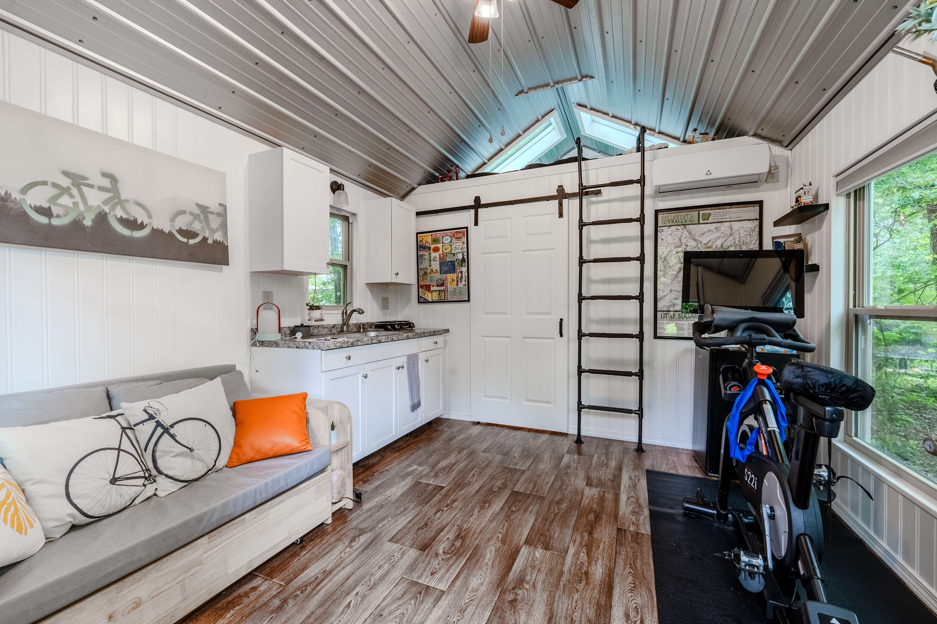 Biker’s Haven: Cozy Tiny Home