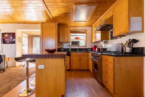 Serenity And Sunshine Cabin