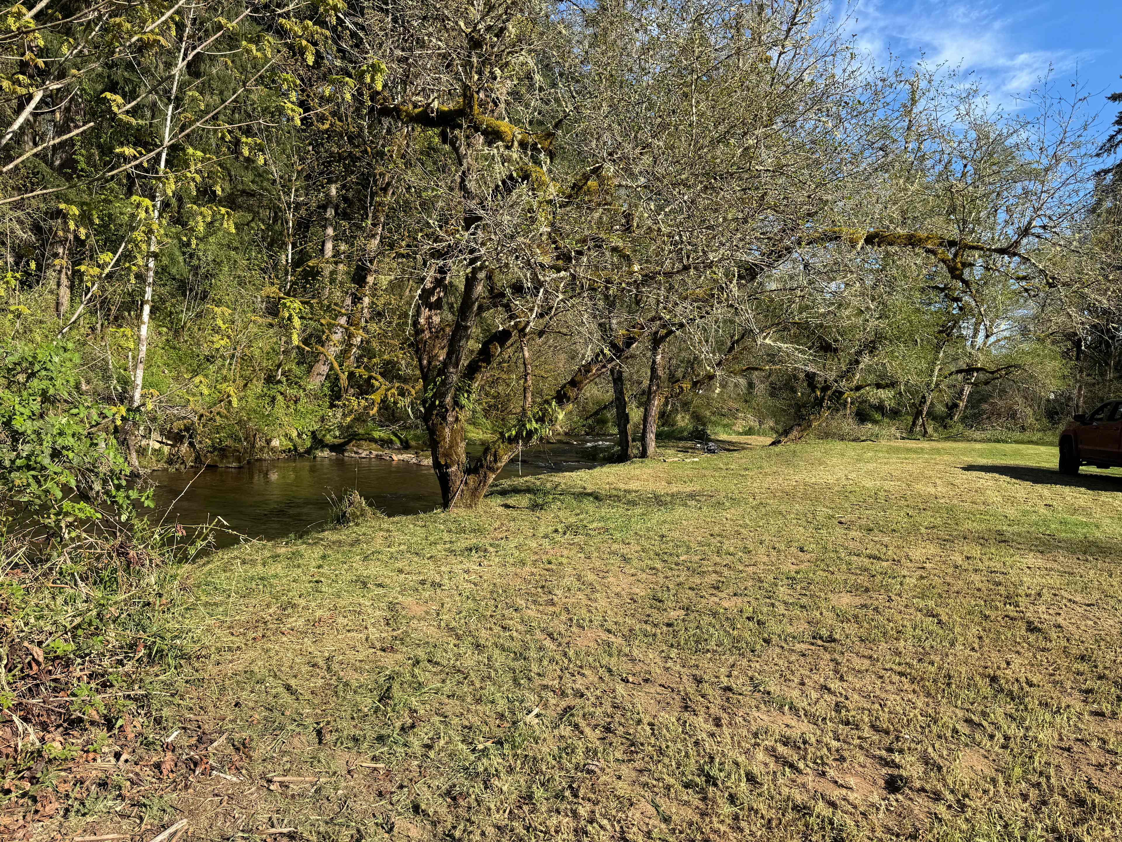 Western Meadow Creekside Retreat