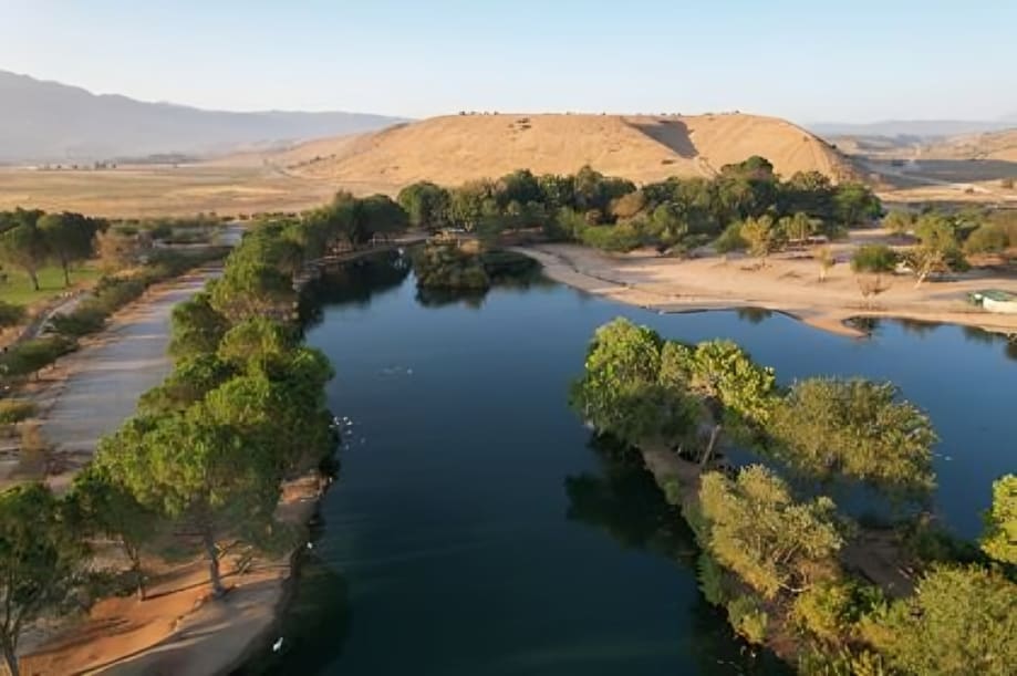 Hesperia Lake Park
