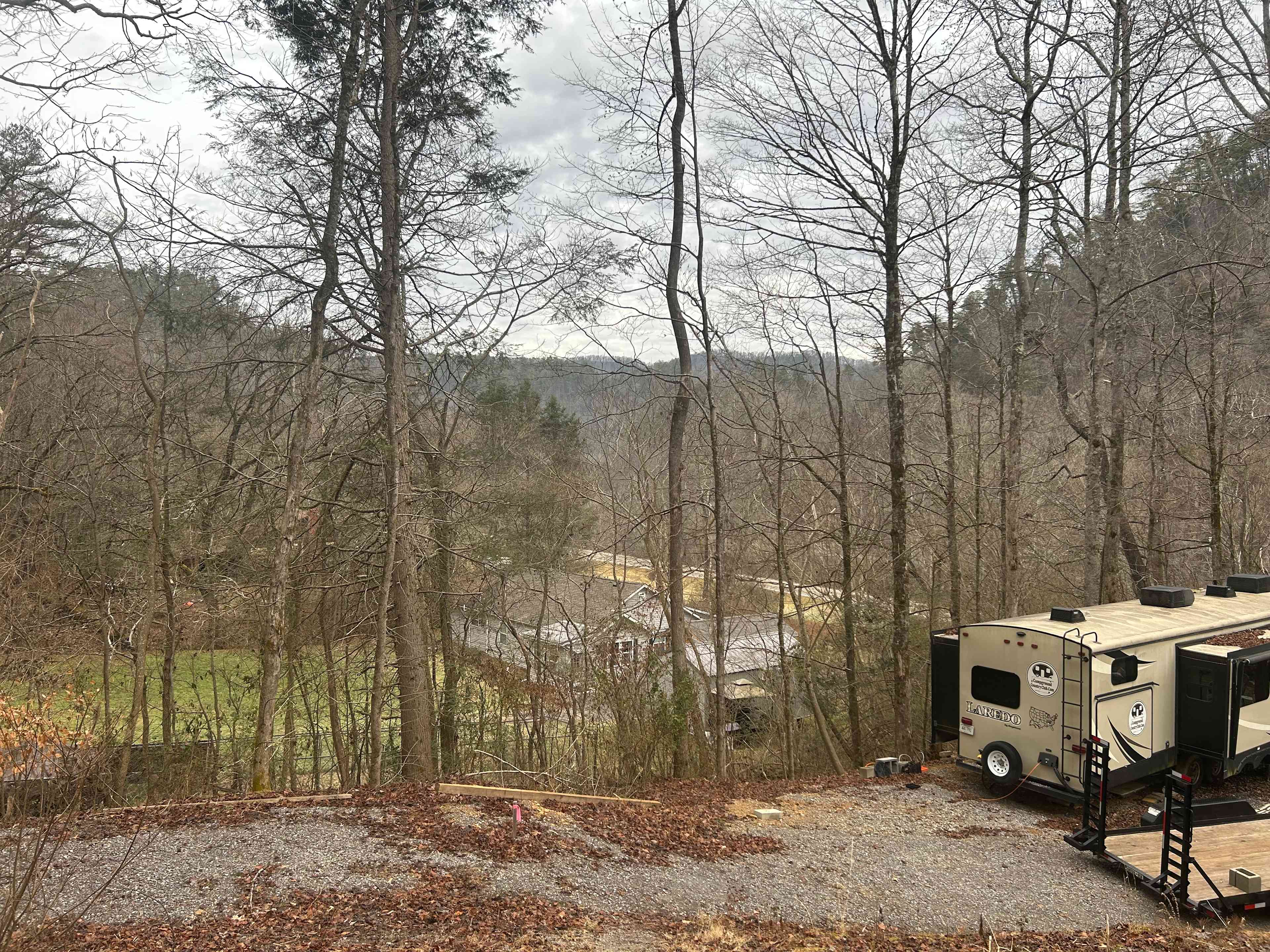 Foothills Lodge