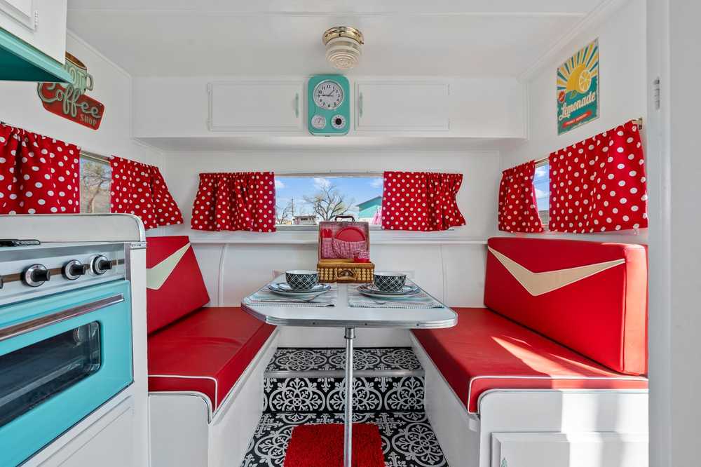 Starlite Vintage Resort