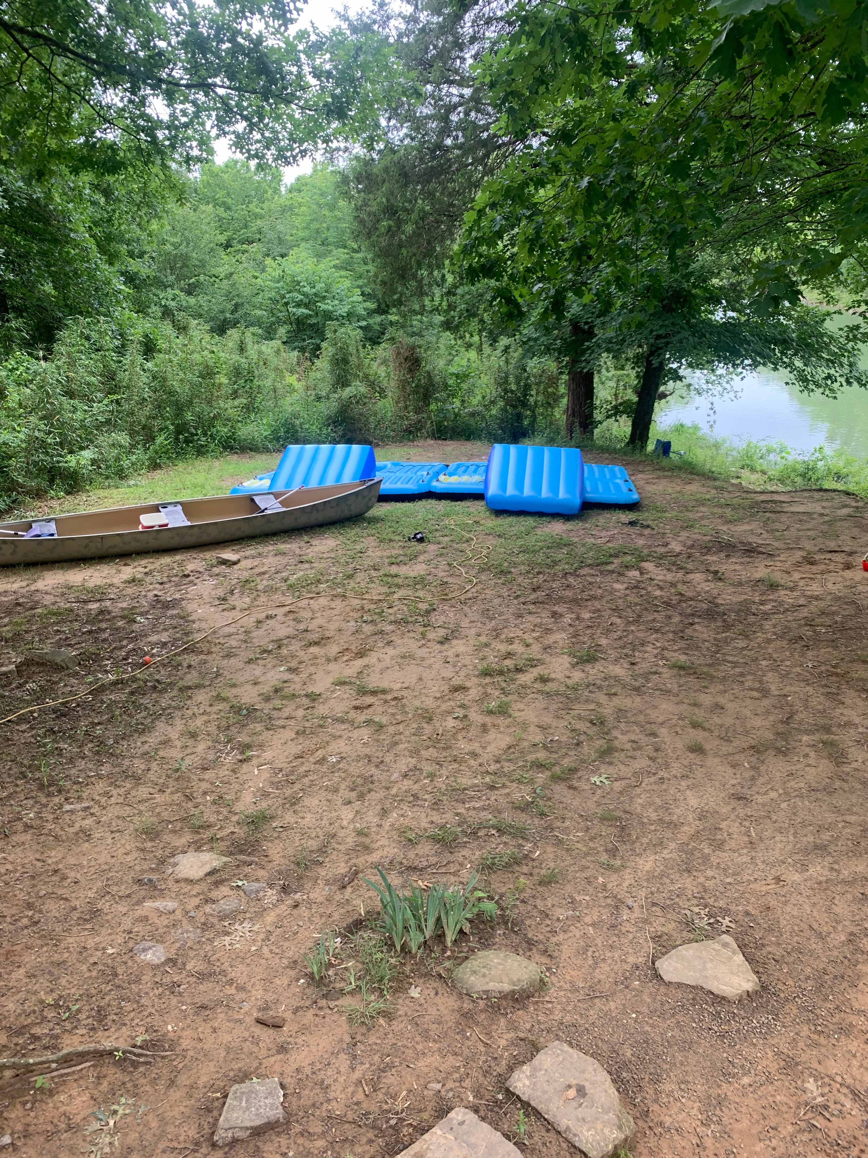Yearling Ridge Riverfront Camp